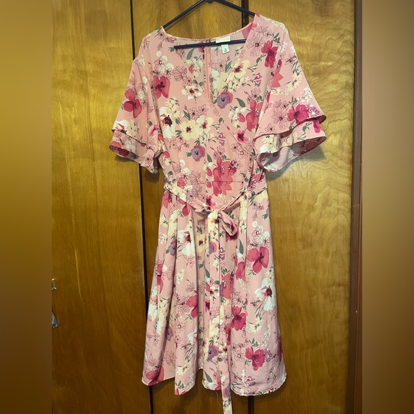 AVA & VIA Plus Size 3x Pink Floral Wrap Dress - Picture 2 of 7